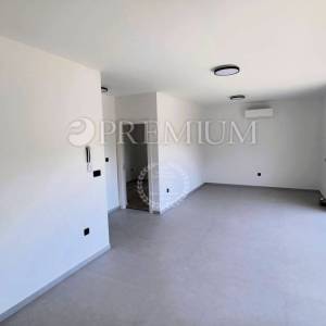 Baška, okolica, apartman na prvom katu novogradnje!