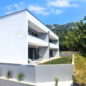 Baška, okolica, apartman na prvom katu novogradnje!