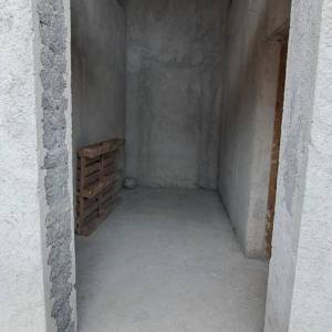 BELAJSKE POLJICE Prizemnica 17 x 4,00 m, roch bau sa dvorištem 843 m2, 31 000 €