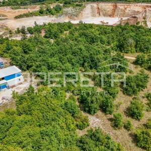 Bibići – Industrijsko zemljište I1, 2.377 m² s infrastrukturom i pristupom