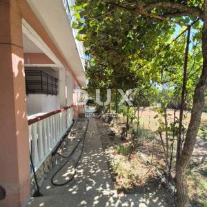 BIBINJE, ZADAR - PRILIKA! Intimna zelena oaza sa 7 apartmana!