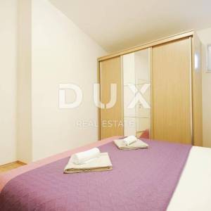 BIBINJE, ZADAR - TOP LOKACIJA! Uhodani restoran s apartmanima 1. red do mora