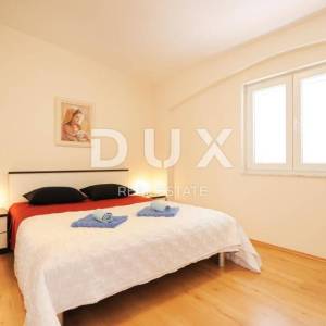 BIBINJE, ZADAR - TOP LOKACIJA! Uhodani restoran s apartmanima 1. red do mora