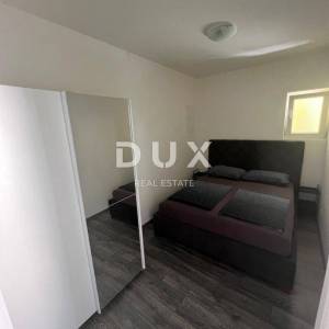 BILICE, ŠIBENIK – PRILIKA! Dvojna kuća sa 4 apartmana prvi red uz more