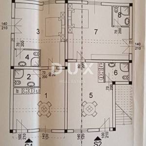 BIOGRAD NA MORU - EKSKLUZIVNA PRILIKA – KUĆA S 4 APARTMANA I PROSTRANIM STANOM – CENTAR!
