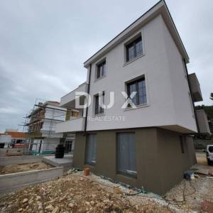 BIOGRAD NA MORU - Ekskluzivan stan uz marinu Kornati