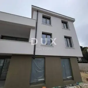 BIOGRAD NA MORU - Ekskluzivan stan uz marinu Kornati