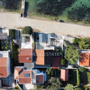 BIOGRAD, SVETI PETAR - Predivna kuća za odmor 1. red do mora