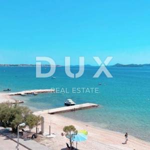 BIOGRAD, TURANJ - stan u potkrovlju na samoj plaži