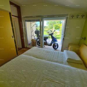 Blizina Ližnjana u malom istarskom mjestu, samostojeća kuća površine 103 m²