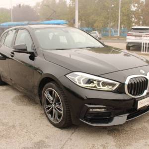 BMW serija 1 116d SportLine *NAVIGACIJA, LED*