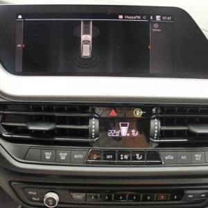 BMW serija 1 116d SportLine *NAVIGACIJA, LED*