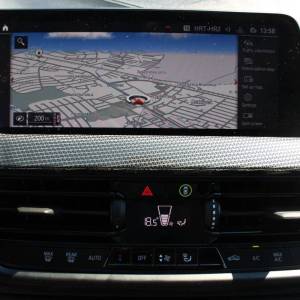 BMW serija 1 118i AUTOMATIK Sportline *LED, NAVIGACIJA, KAMERA*