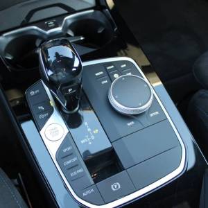 BMW serija 1 118i M Paket *HARMAN KARDON, LED, NAVIGACIJA, KAMERA*