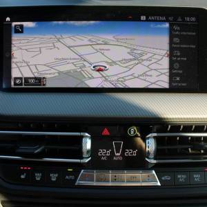 BMW serija 1 118i M Paket *HARMAN KARDON, LED, NAVIGACIJA, KAMERA*