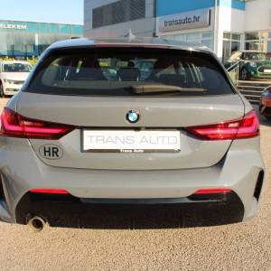 BMW serija 1 118i M Paket *HARMAN KARDON, LED, NAVIGACIJA, KAMERA*