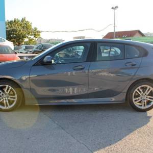 BMW serija 1 118i M Paket *HARMAN KARDON, LED, NAVIGACIJA, KAMERA*