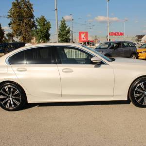BMW serija 3 320d Xdrive AUTOMATIK Luxury Line *LED,NAVIGACIJA,KAMERA*