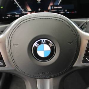 Bmw serija 3 320d Xdrive ///M paket AUTOMATIK *LED,NAVI,KAMERA*