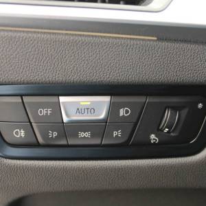 Bmw serija 3 320d Xdrive ///M paket AUTOMATIK *LED,NAVI,KAMERA*