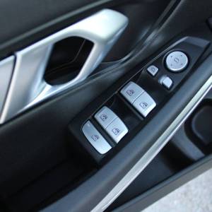 BMW serija 3 330e Touring *LED, PANORAMA, NAVIGACIJA*