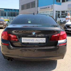 BMW serija 5 520d M-paket AUTOMATIK *KAMERA* reg 1/2026