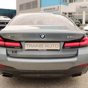 BMW serija 5 520d xDrive M-paket *LED, NAVIGACIJA, KAMERA*