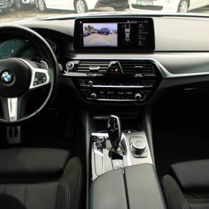 BMW serija 5 520d xDrive M-paket *LED, NAVIGACIJA, KAMERA*