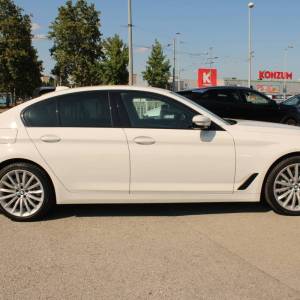 BMW serija 5 540d xDrive Sportline *LED, NAVIGACIJA*