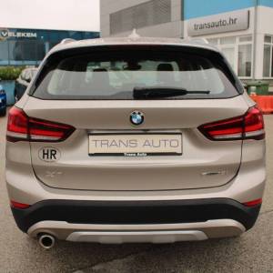BMW X1 18i AUTOMATIK *PANORAMA,LED,NAVIGACIJA,KAMERA*