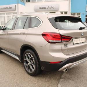 BMW X1 18i AUTOMATIK *PANORAMA,LED,NAVIGACIJA,KAMERA*