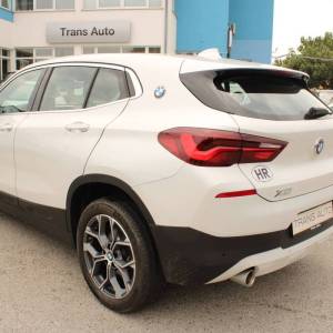 BMW X2 sDrive 18i AUTOMATIK *LED, NAVIGACIJA, KAMERA*