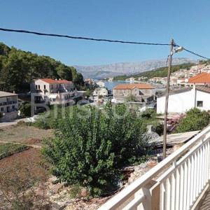 Brač, Povlja samostojeća kuća 159 m2, parcela 446 m2