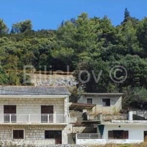 Brač, Povlja samostojeća kuća 159 m2, parcela 446 m2