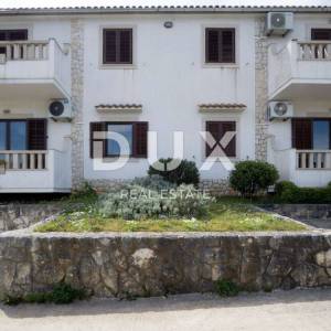 BRAČ, SPLITSKA - Predivna apartmanska kuća s bazenom