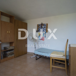 BRAČ, SPLITSKA - Predivna apartmanska kuća s bazenom