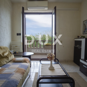 BRAČ, SPLITSKA - Predivna apartmanska kuća s bazenom
