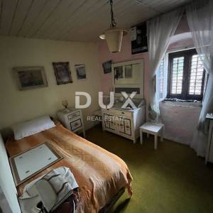 BRAČ, SUPETAR - Mediteranska vila za renovaciju