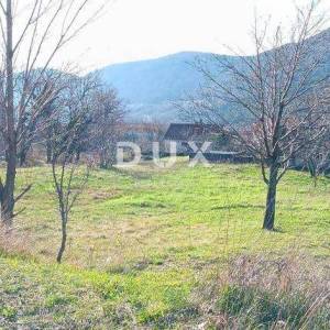BRIBIR, GRAĐEVINSKO ZEMLJIŠTE 700m2, POGLED NA MORE
