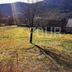 Bribir, građevinsko zemljište 700m2