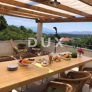 BRIBIR - predivna vila s pogledom na more