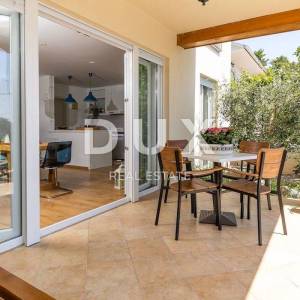 BRIBIR - predivna vila s pogledom na more