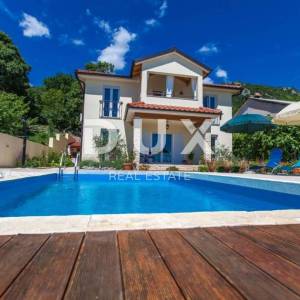 BRIBIR - predivna vila s pogledom na more