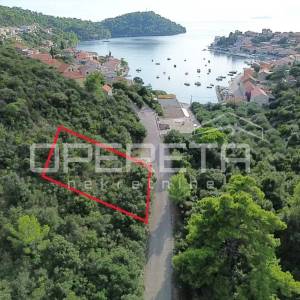 Brna, Korčula – građevinsko zemljište 625 m², nedaleko od mora