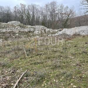 Brseč, građevinsko zemljište od 2.327m2