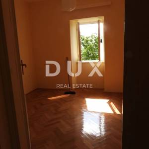 BRSEČ, MARTINA - kuća 200m2 s pogledom na more + okućnica 700m2