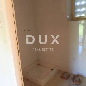 BRSEČ, MARTINA - kuća 200m2 s pogledom na more + okućnica 700m2
