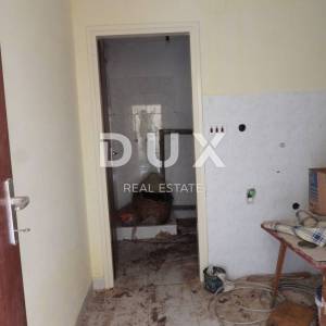 BRSEČ, MARTINA - kuća 200m2 s pogledom na more + okućnica 700m2