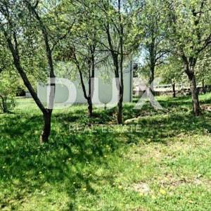 BRUŠANE, GOSPIĆ - Oaza mirnog života uz Park prirode Velebit