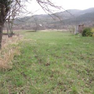 BUZET! Prodaje se građevinsko zemljište, 1207 m2